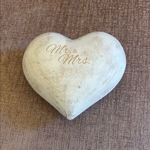 Heart-Shaped 'Mr. & Mrs.' Decor